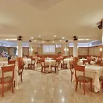 Western Grand Guinigi Hotel 4*