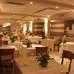 Western Grand Guinigi Hotel 4*