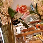 Western Grand Guinigi Hotel