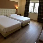 Western Grand Guinigi Hotel 4*